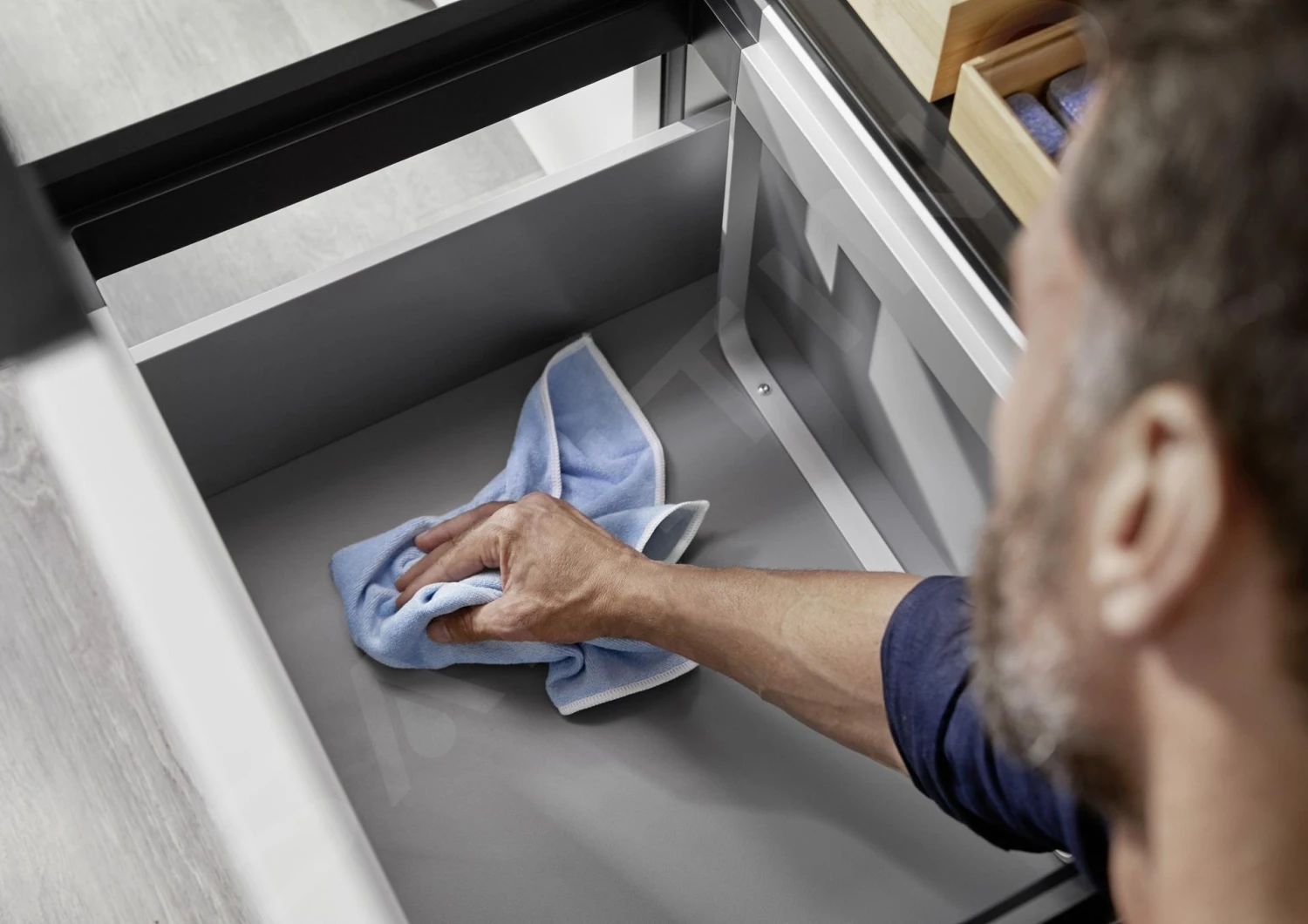 Blanco Flexon II - Cubo De Basura Extraíble Empotrado, Con Compartimientos Separados, Capacidad 46 L 526643 6 Blanco Flexon II - Cubo De Basura Extraíble Empotrado, Con Compartimientos Separados, Capacidad 46 L 526643 - Imagen 4