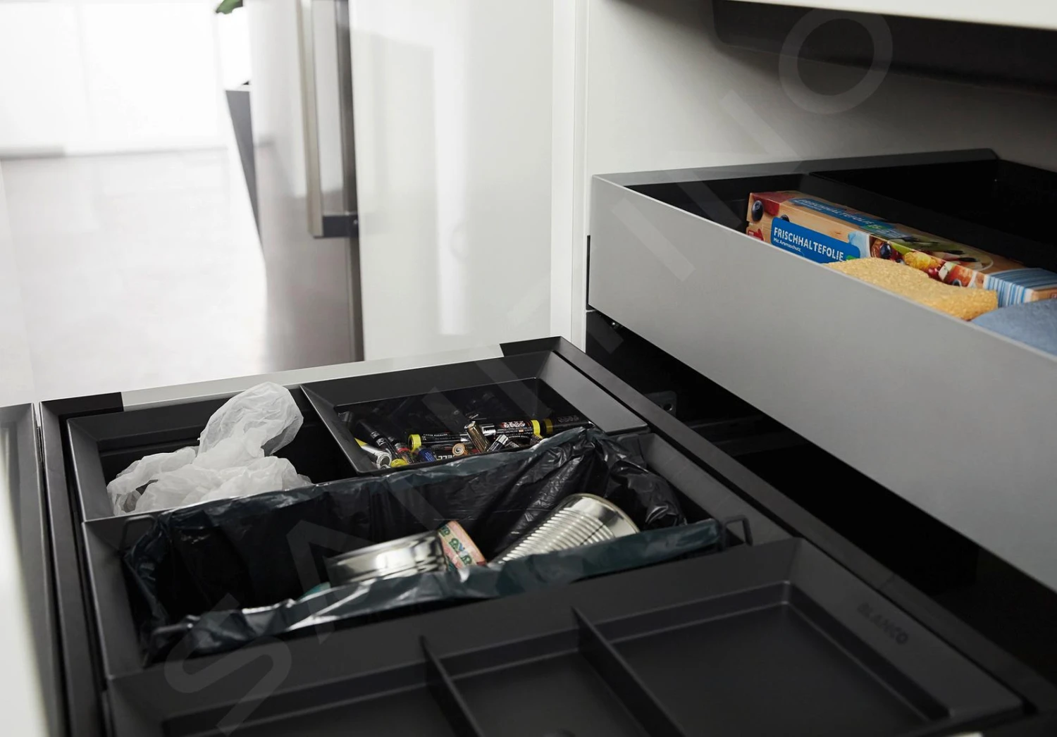 Blanco Select - Cubo De Basura Empotrado, Con Compartimento, Capacidad 46 L 526210 8 Blanco Select - Cubo De Basura Empotrado, Con Compartimento, Capacidad 46 L 526210 - Imagen 6